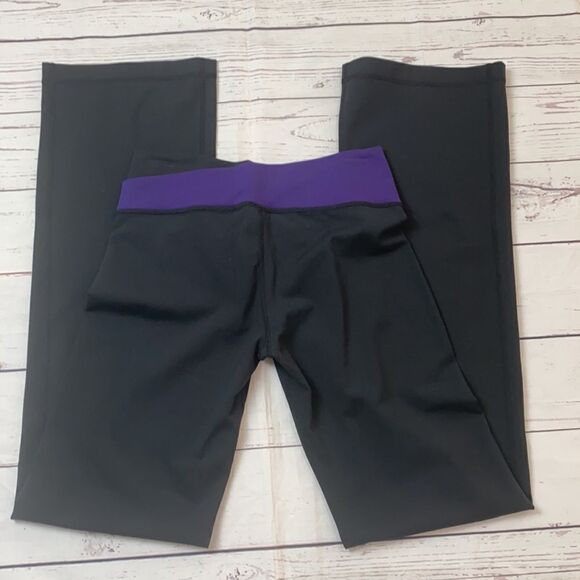 Lululemon leggings  - Picture 5 of 8